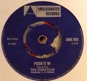 the-soul-sisters-wreck-a-buddy-uk-amalgamated-45-1969-reggae-amg-839 23317093